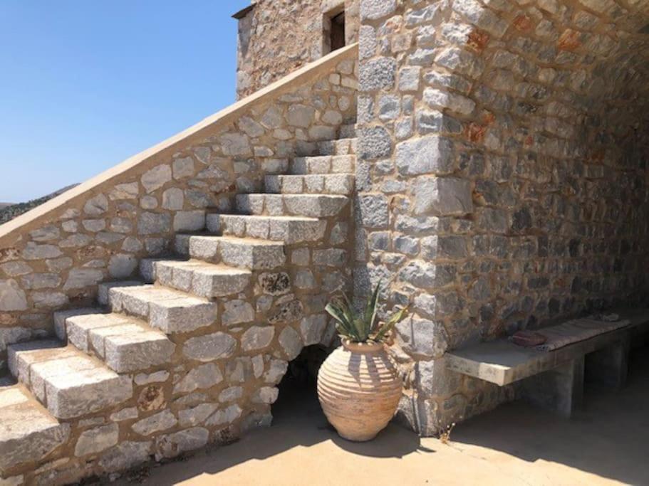 Lagia Zen Residence In Mani Exterior foto